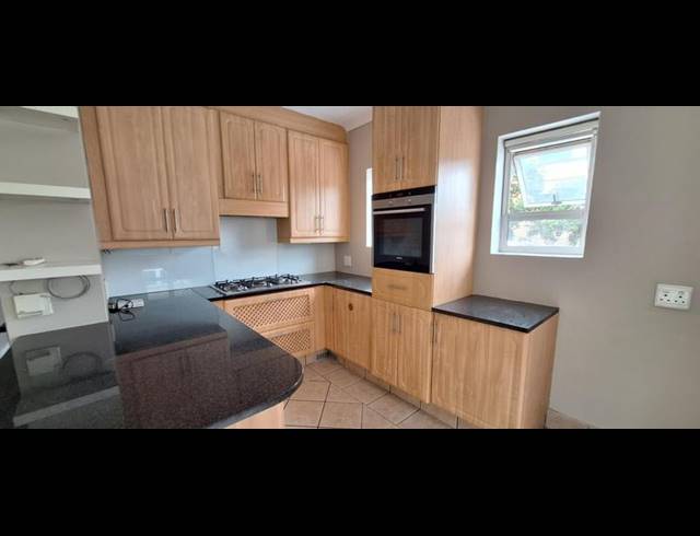 3 BEDROOM APARTMENT FOR SALE IN NIEUW MUCKLENEUK